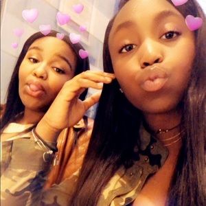 Meet your Posher, Olivia